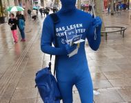 Flyern im gebrandeten Wittwer Morphsuit