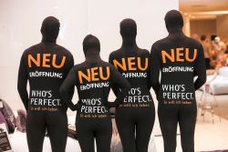 Morphsuits für die Neueröffnung der Who's Perfect Filiale in Hannover
